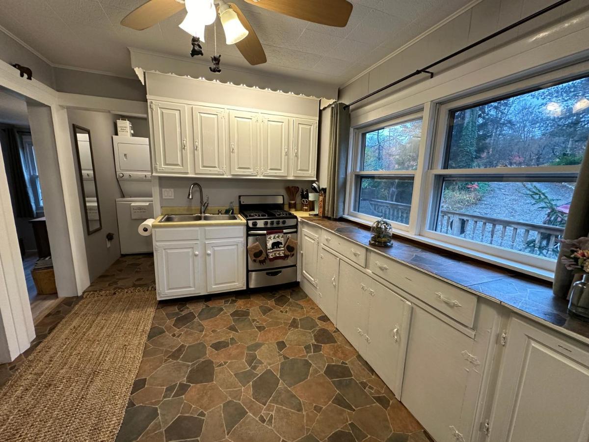 Escape To A Streamside Cabin In The Lower Catskills Wurtsboro Екстериор снимка