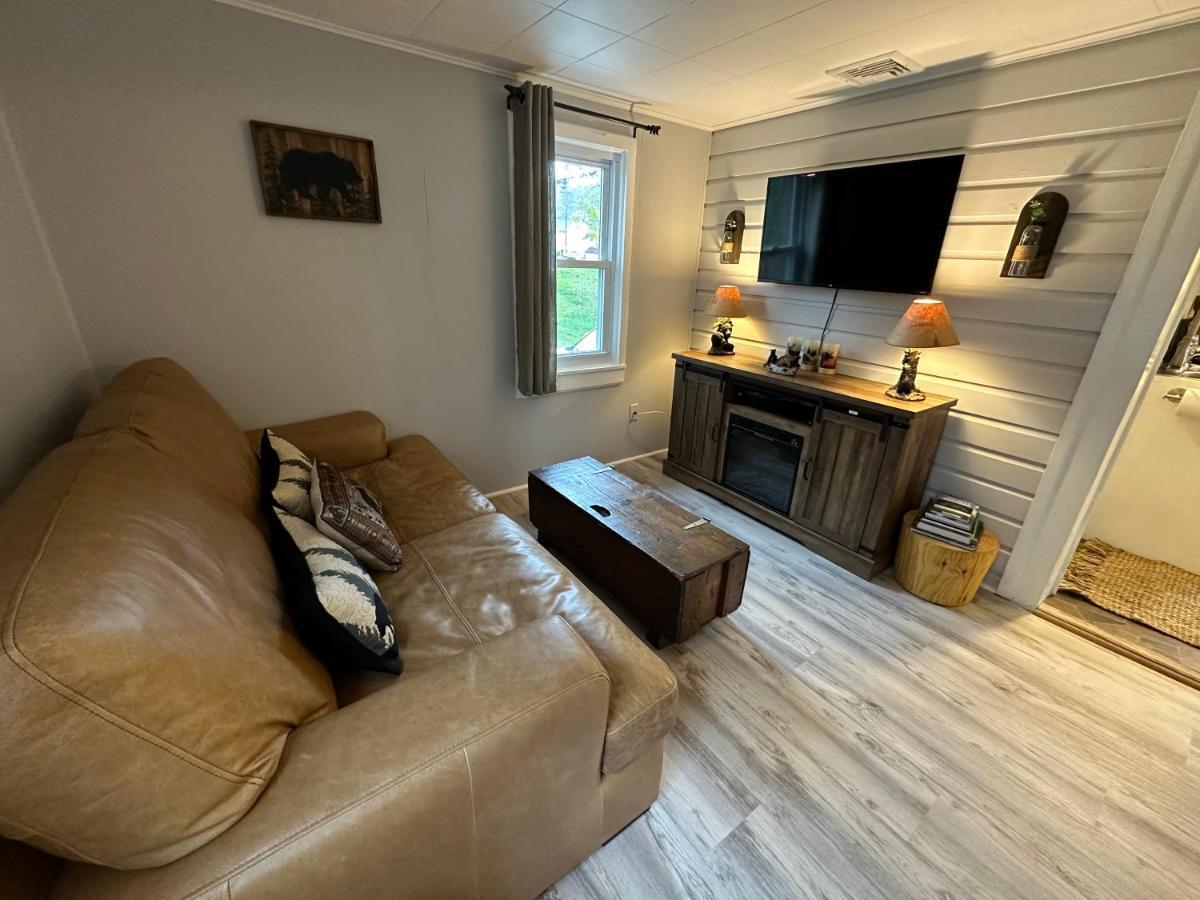 Escape To A Streamside Cabin In The Lower Catskills Wurtsboro Екстериор снимка